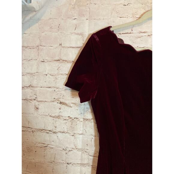 Maggy London Velvet Dress‎ Womens 8 Burgundy Scalloped Edges Dark Romantic Long - Picture 5 of 15